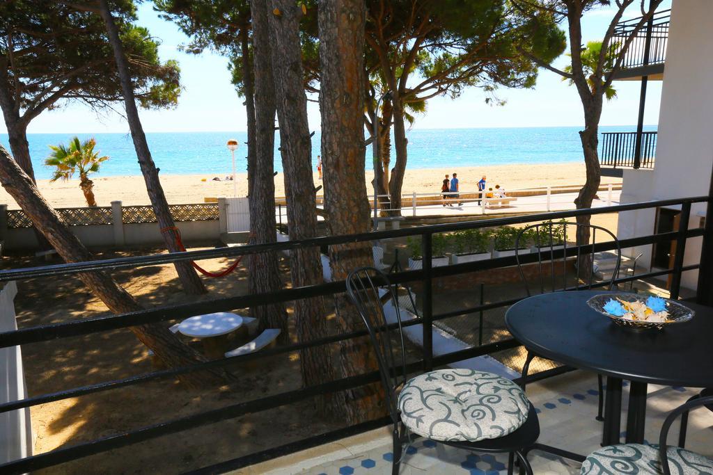 La Torre - Villa Rosamar Beach Cambrils Exterior foto